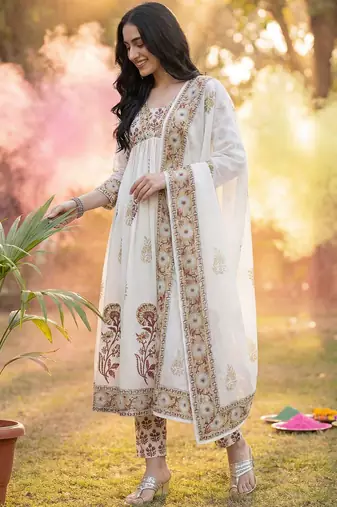 Women Floral Printed Regular Pure Cotton Kurta with Trousers & With Dupatta
