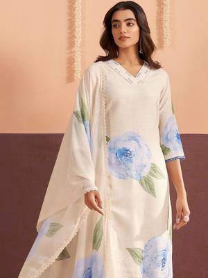 Women Floral Printed Regular Sequinned Linen Kurta with Trousers & With Dupatta 2
