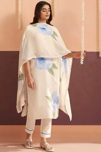 Women Floral Printed Regular Sequinned Linen Kurta with Trousers & With Dupatta