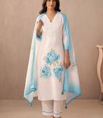 Women Floral Printed Regular Sequinned Linen Kurta with Trousers & With Dupatta