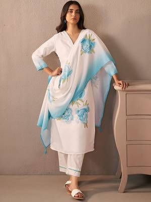 Women Floral Printed Regular Sequinned Linen Kurta with Trousers & With Dupatta 4