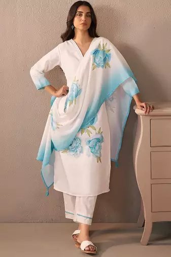 Women Floral Printed Regular Sequinned Linen Kurta with Trousers & With Dupatta