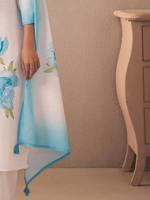 Women Floral Printed Regular Sequinned Linen Kurta with Trousers & With Dupatta 6