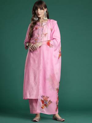 Floral Embroidered Thread Work Kurta with Trousers & With Dupatta 7