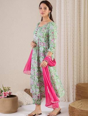 Women Floral Printed Regular Pure Cotton Kurta with Trousers & With Dupatta 3