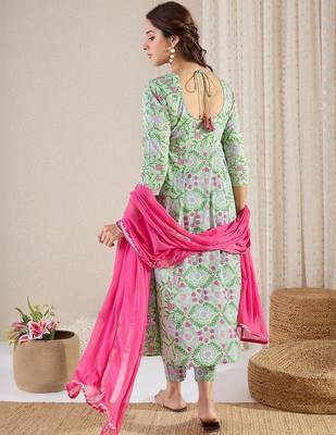 Women Floral Printed Regular Pure Cotton Kurta with Trousers & With Dupatta 5
