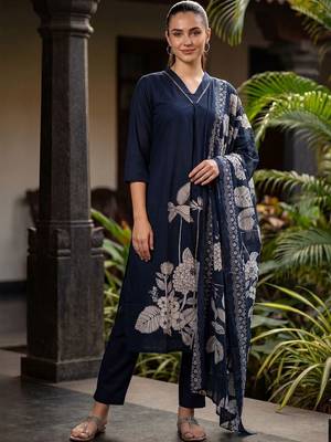 Women Floral Printed Regular Pure Cotton Kurta with Trousers & With Dupatta 1