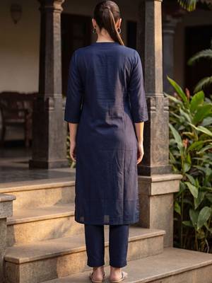 Women Floral Printed Regular Pure Cotton Kurta with Trousers & With Dupatta 5