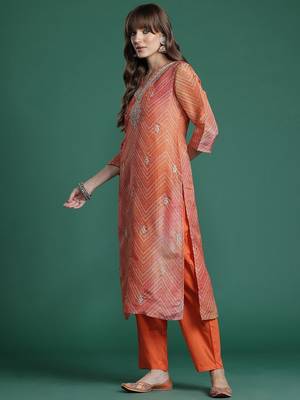 Ethnic Motifs Kurta with Trousers & Dupatta 5