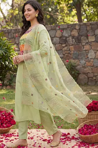Women Ethnic Motifs Embroidered Regular Mirror Work Kurta with Trousers & With Dupatta