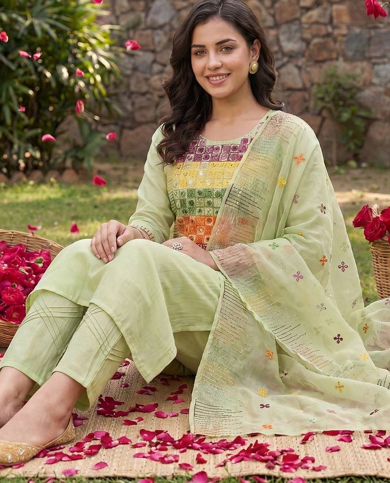 Women Ethnic Motifs Embroidered Regular Mirror Work Kurta with Trousers & With Dupatta