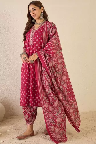 Women Ethnic Motifs Printed Regular Beads and Stones Pure Cotton Kurta with Patiala & With Dupatta