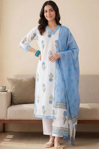 Women Floral Printed Regular Pure Cotton Kurta with Trousers & With Dupatta