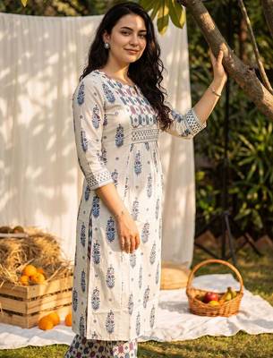 Women Ethnic Motifs Printed Empire Pure Cotton Kurta with Trousers 4