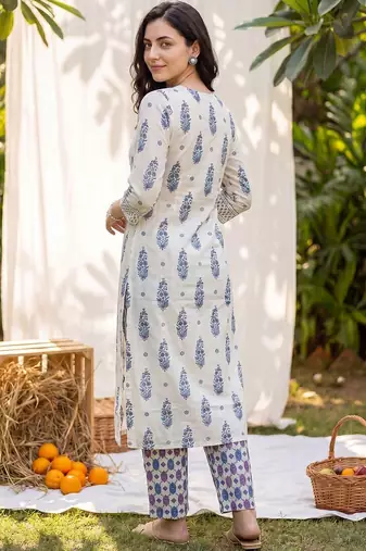 Women Ethnic Motifs Printed Empire Pure Cotton Kurta with Trousers