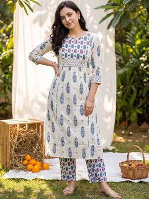 Women Ethnic Motifs Printed Empire Pure Cotton Kurta with Trousers 6