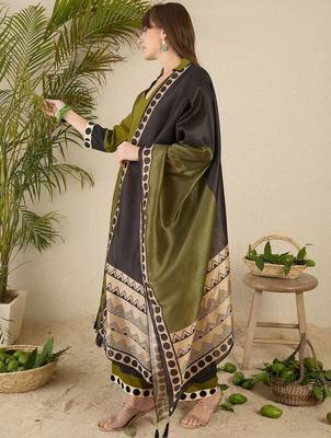 Women Printed Regular Kurta with Palazzos & With Dupatta 4