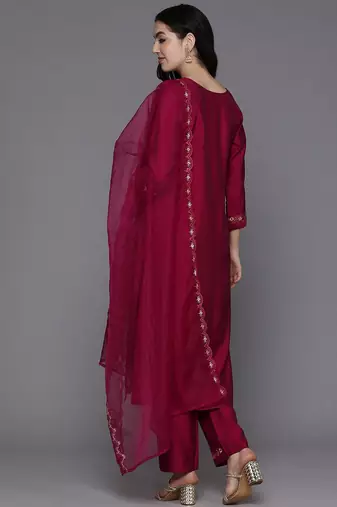 Floral Embroidered Regular Thread Work Kurta with Trousers & Dupatta