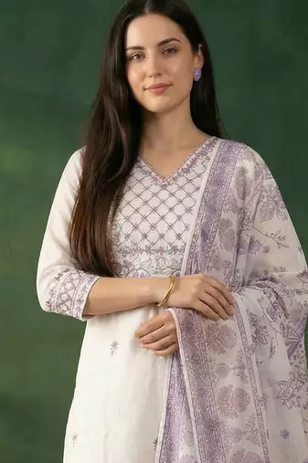 Women Ethnic Motifs Embroidered Regular Thread Work Pure Cotton Kurta with Trousers & With Dupatta