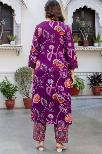 Women Floral Printed Regular Thread Work Pure Cotton Kurta with Trousers & With Dupatta