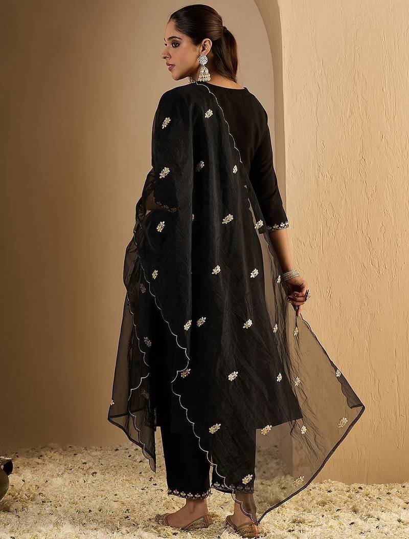 Women Ethnic Motifs Printed Kurta with Trousers & Dupatta
