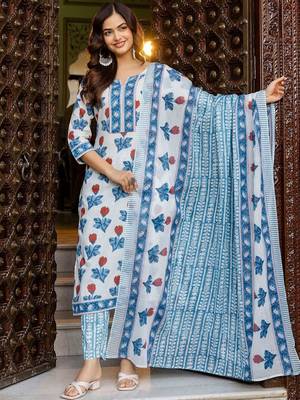 Women Floral Printed Regular Pure Cotton Kurta with Trousers & With Dupatta 1