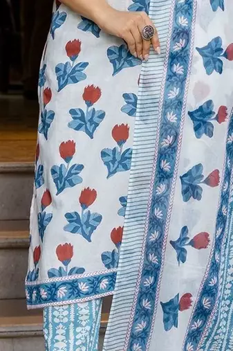 Women Floral Printed Regular Pure Cotton Kurta with Trousers & With Dupatta