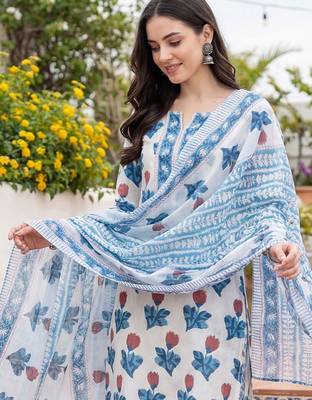 Women Floral Printed Regular Pure Cotton Kurta with Trousers & With Dupatta 3