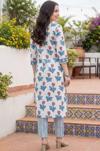 Women Floral Printed Regular Pure Cotton Kurta with Trousers & With Dupatta