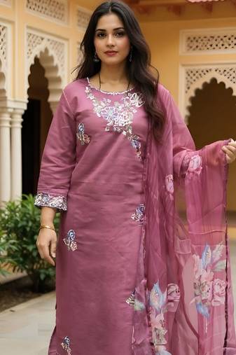 Floral Embroidered Thread Work Straight Kurta With Trousers & Dupatta