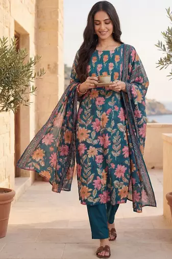 Women Floral Printed Regular Pure Cotton Kurta with Trousers & With Dupatta