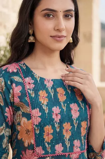 Women Floral Printed Regular Pure Cotton Kurta with Trousers & With Dupatta