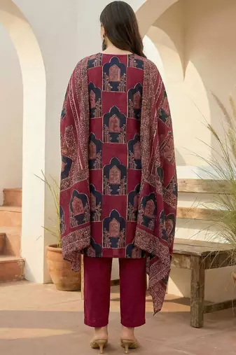 Women Ethnic Motifs Printed Regular Sequinned Pure Cotton Kurta with Trousers & With Dupatta