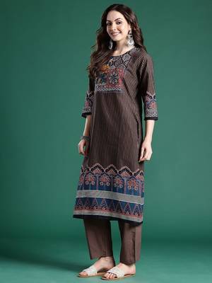Ethnic Motifs Striped Sequinned Pure Cotton Kurta With Trousers & Dupatta 6