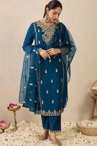 Women Ethnic Motifs Printed Kurta with Trousers & Dupatta