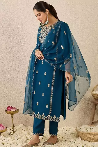 Women Ethnic Motifs Printed Kurta with Trousers & Dupatta