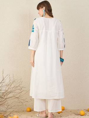 Floral Printed Panelled V-Neck Mirror Work A-Line Pure Cotton Kurta with Palazzos 4