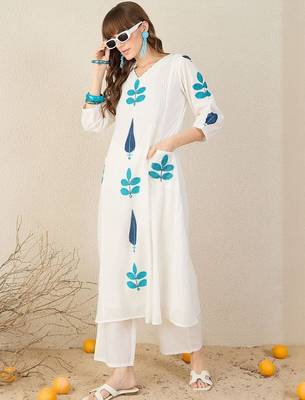 Floral Printed Panelled V-Neck Mirror Work A-Line Pure Cotton Kurta with Palazzos 5