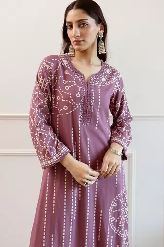 Women Printed Regular Beads and Stones Kurta with Trousers