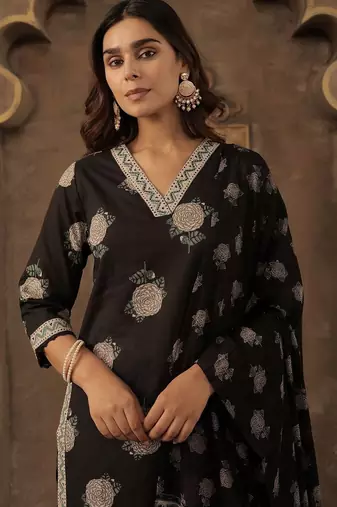 Women Floral Printed Regular Sequinned Pure Cotton Kurta with Trousers & With Dupatta