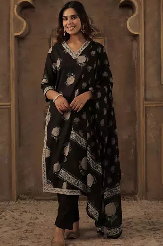 Women Floral Printed Regular Sequinned Pure Cotton Kurta with Trousers & With Dupatta