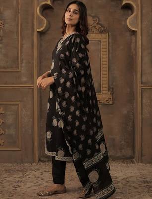 Women Floral Printed Regular Sequinned Pure Cotton Kurta with Trousers & With Dupatta 6