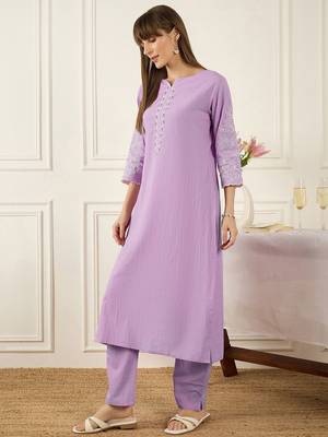 Floral Printed Thread Work Pure Cotton Kurta With Palazzos 3