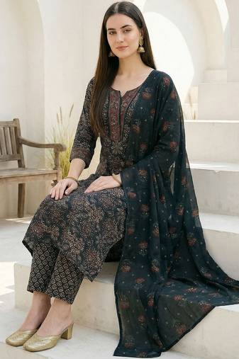 Women Ethnic Motifs Printed Regular  Cotton Kurta With Trousers & Dupatta