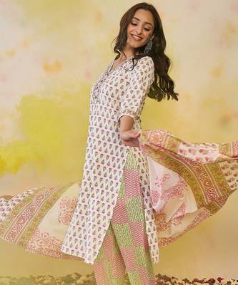 Women Floral Printed Regular Pure Cotton Kurta with Trousers & With Dupatta 2