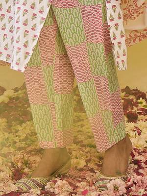 Women Floral Printed Regular Pure Cotton Kurta with Trousers & With Dupatta 6