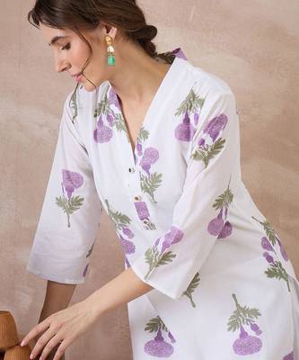 Women Floral Printed Regular Pure Cotton Kurta with Trousers 1