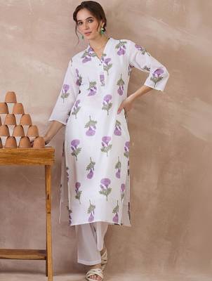 Women Floral Printed Regular Pure Cotton Kurta with Trousers 5
