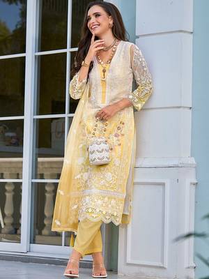 Floral Embroidered Sequinned Straight Organza Kurta With Trousers And Dupatta 5