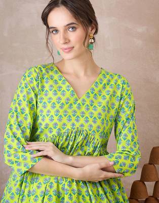 Women Ethnic Motifs Printed Regular Pure Cotton Kurta with Trousers 2